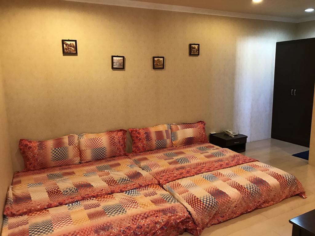 Hefeng Ting Homestay Heng-ch'un Buitenkant foto